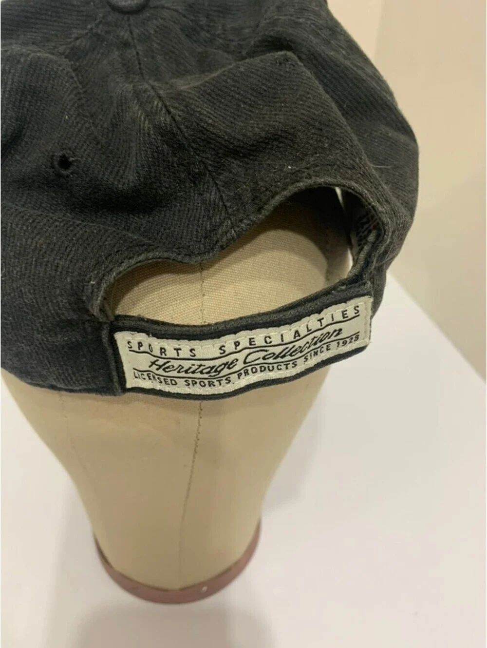 Vintage Philadelphia Eagles Sports Special Heritage Collection Strapback Hat NFL